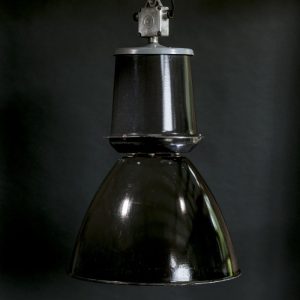Grande lampe industrielle en émail gris – Nitra