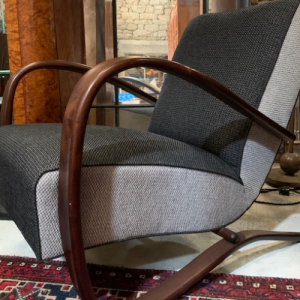 Fauteuil de Jindrich HALABALA modèle H269