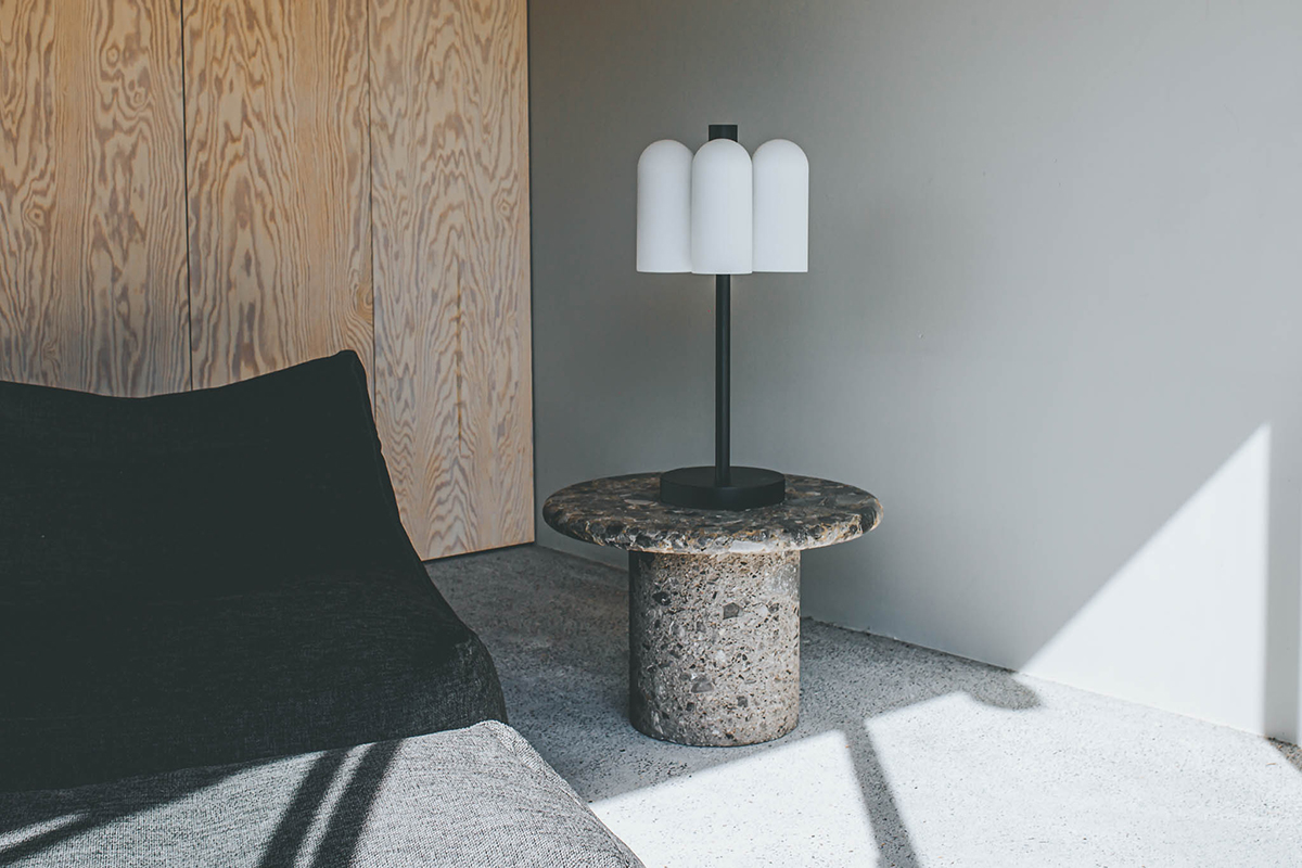 Lampe à poser Odyssey 6 – Noir Gunmetal – Image 6